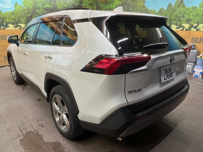 2021 Toyota RAV4 6AA-AXAH54 (UW-6a90fac264b89)[25]