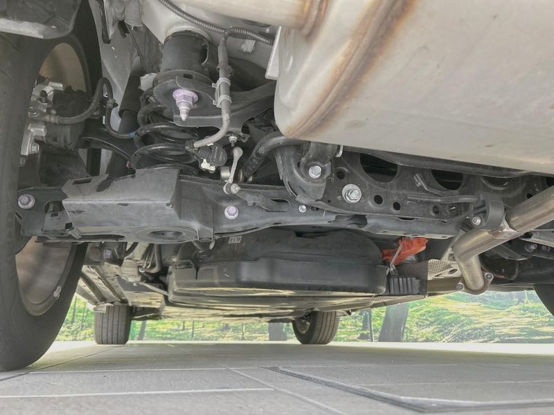 2021 Toyota Harrier Hybrid 6AA-AXUH80 (UW-6a90facae7644)[21]