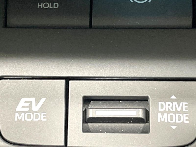 2023 Toyota Harrier Hybrid 6AA-AXUH80 (UW-6a90facfd3918)[21]