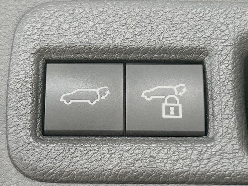 2024 Toyota Harrier Hybrid 6AA-AXUH80 (UW-6a90fad087319)[17]