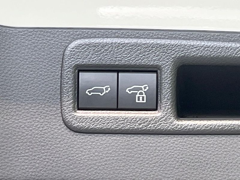 2024 Toyota Harrier Hybrid 6AA-AXUH80 (UW-6a90fad147aa7)[17]