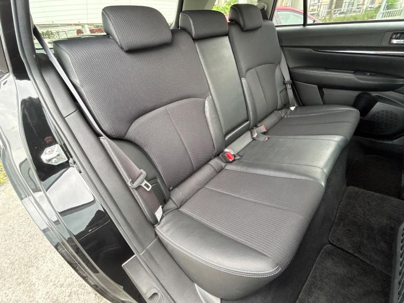2013 Subaru Legacy Outback DBA-BRM (UW-6a90fb219e134)[29]