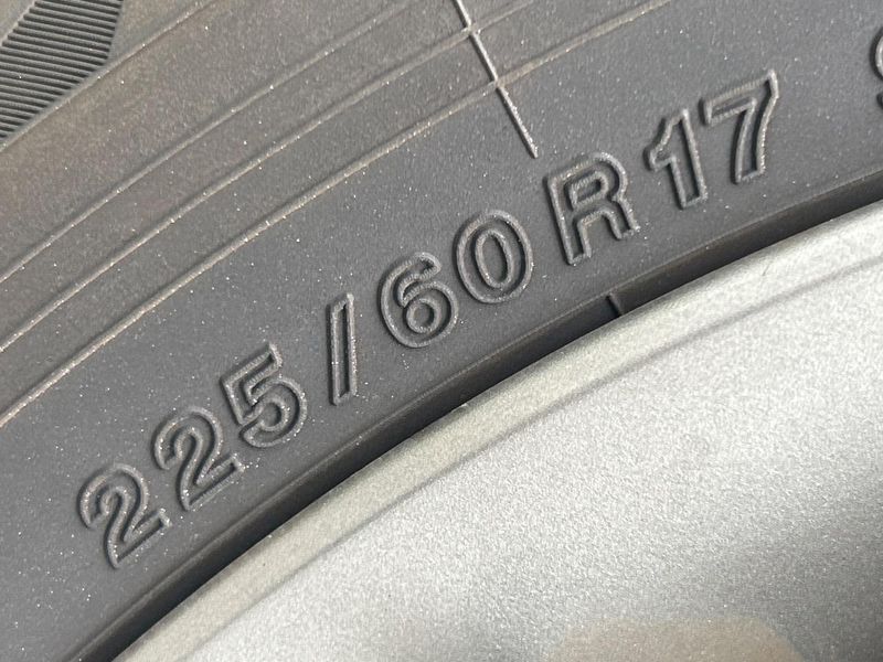 2013 Subaru Legacy Outback DBA-BRM (UW-6a90fb219e134)[11]