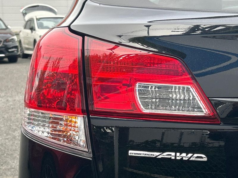 2013 Subaru Legacy Outback DBA-BRM (UW-6a90fb219e134)[19]