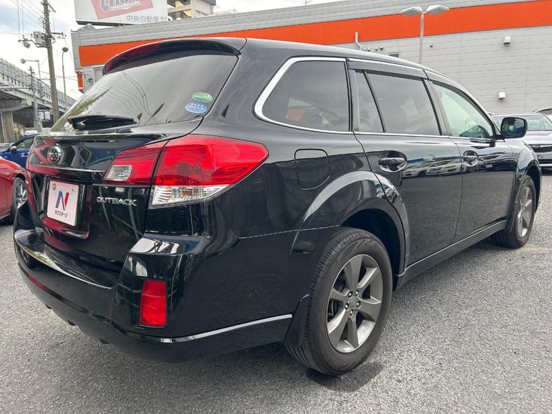 2013 Subaru Legacy Outback DBA-BRM (UW-6a90fb219e134)[25]