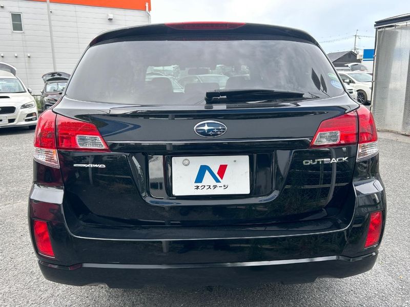 2013 Subaru Legacy Outback DBA-BRM (UW-6a90fb219e134)[17]