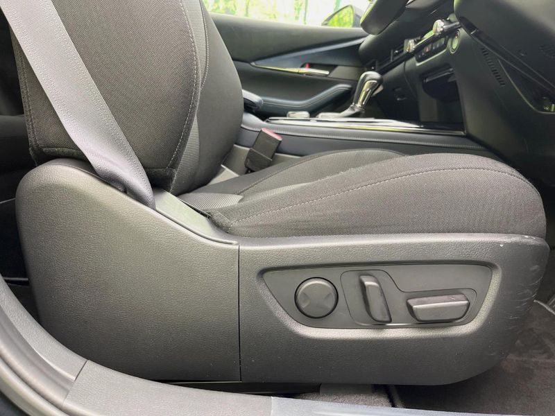 2021 Mazda CX-30 5BA-DMEP (UW-6a90fb3e7043a)[14]