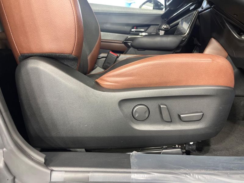 2021 Mazda MX-30 5AA-DREJ3P (UW-6a90fb40b668f)[27]