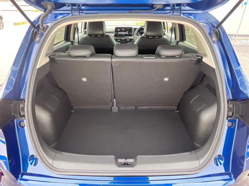 2024 Nissan Aura 6AA-FE13 (UW-6a90fb506dab3)[29]