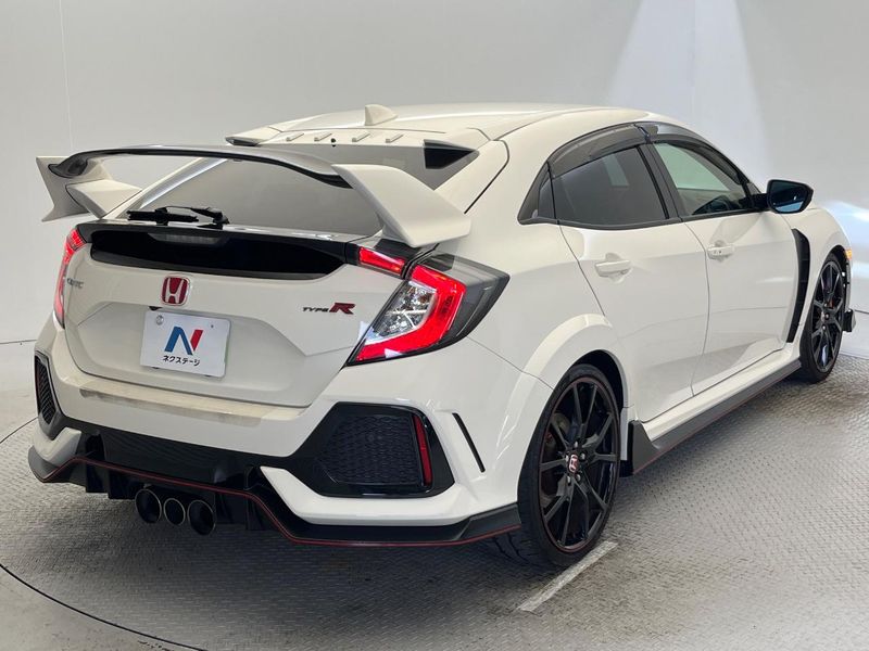 2018 Honda Civic DBA-FK8 (UW-6a90fb56c6392)[18]