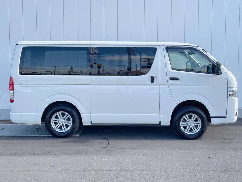 2025 Toyota Hiace Van 3DF-GDH206V (UW-6a90fb664c41e)[4]