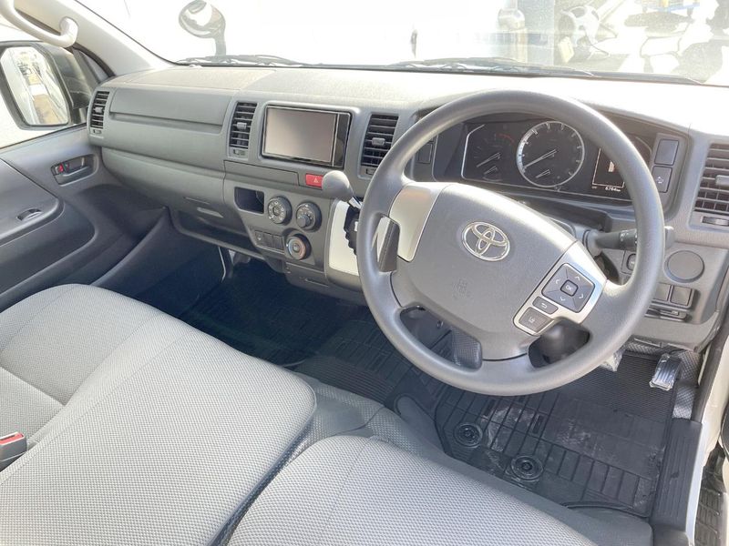 2025 Toyota Hiace Van 3DF-GDH206V (UW-6a90fb664c41e)[6]