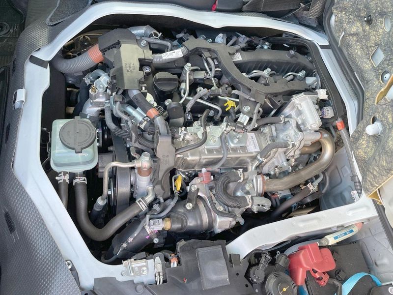 2025 Toyota Hiace Van 3DF-GDH206V (UW-6a90fb664c41e)[12]