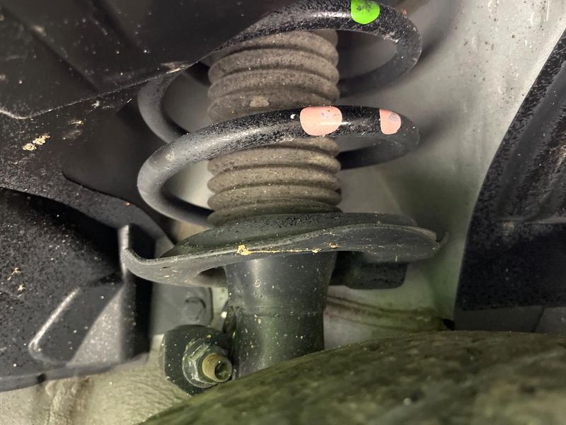 2017 Nissan Serena DAA-GFC27 (UW-6a90fb70c32e6)[20]