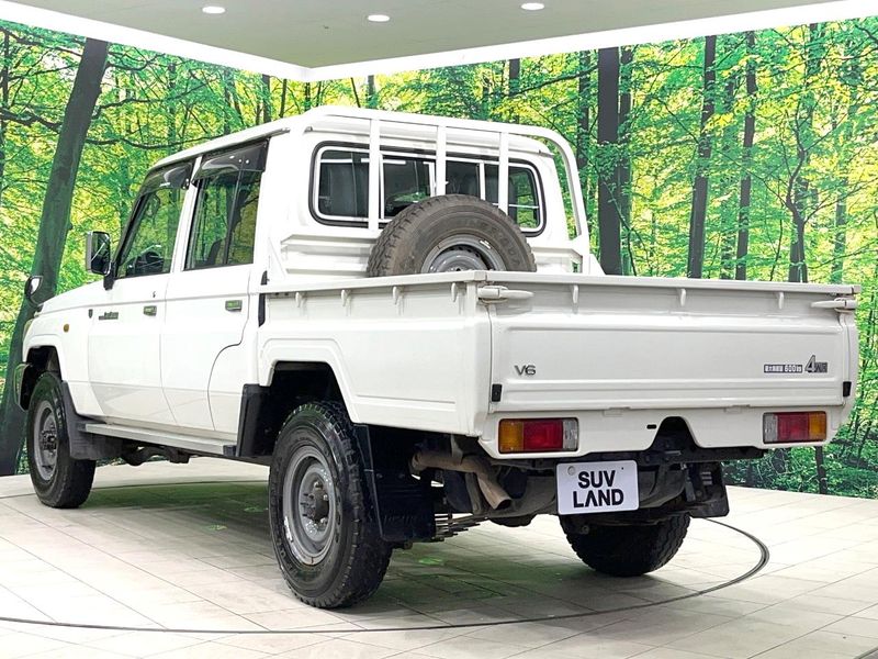 2014 Toyota Land Cruiser 70 CBF-GRJ79K (UW-6a90fb8b31bb7)[11]