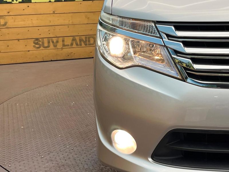 2014 Nissan Serena DAA-HC26 (UW-6a90fba8a8998)[12]