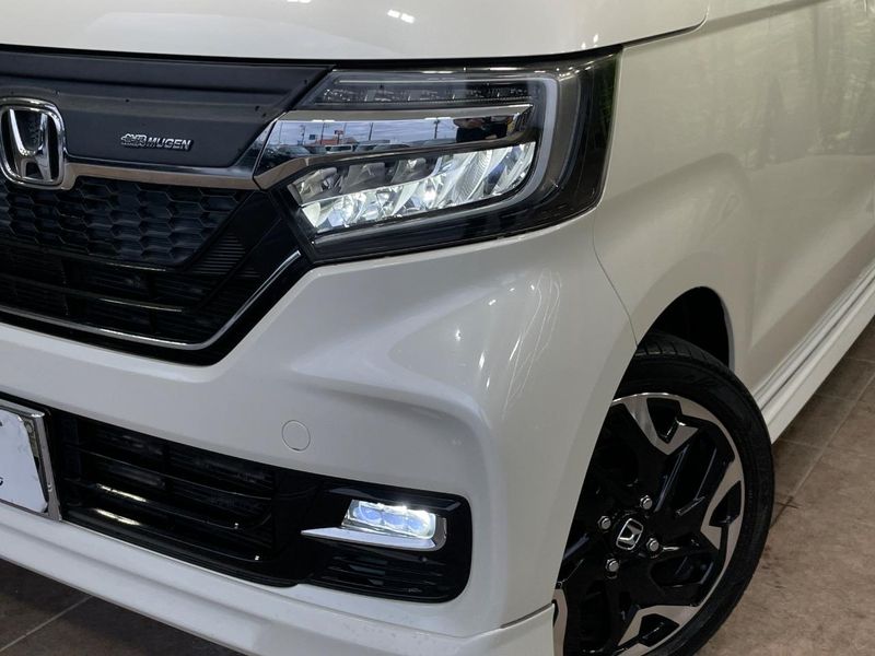 2017 Honda N-BOX CUSTOM DBA-JF3 (UW-6a90fbf1bc302)[28]