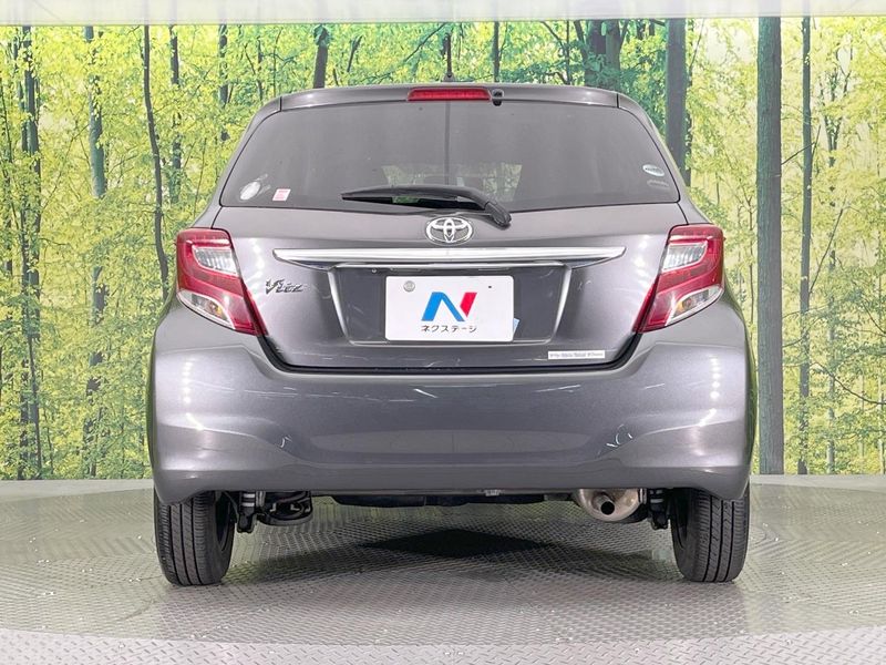 2015 Toyota Vitz DBA-KSP130 (UW-6a90fc4c23278)[17]