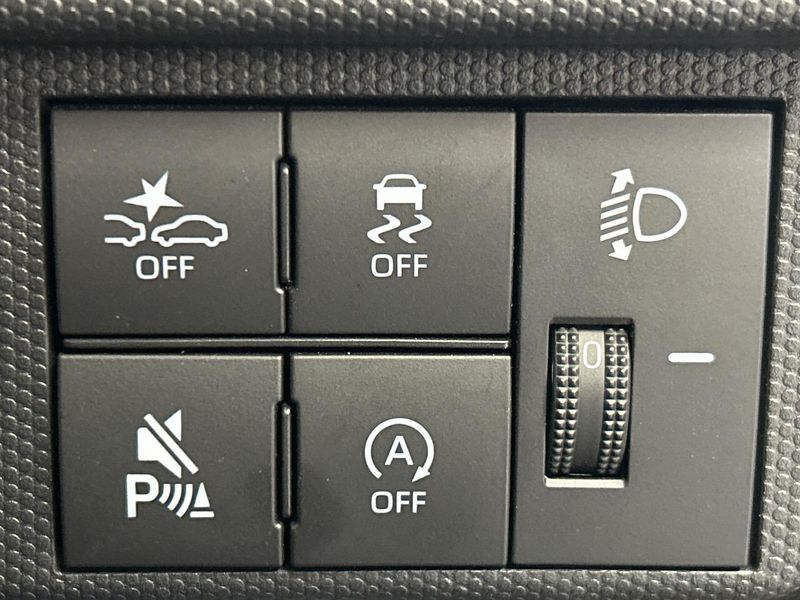 2025 Daihatsu Taft 5BA-LA900S (UW-6a90fc994eb3f)[13]