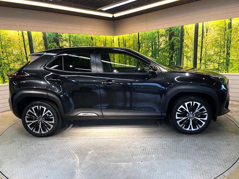 2022 Toyota Yaris Cross 6AA-MXPJ10 (UW-6a90fd29e9f09)[11]