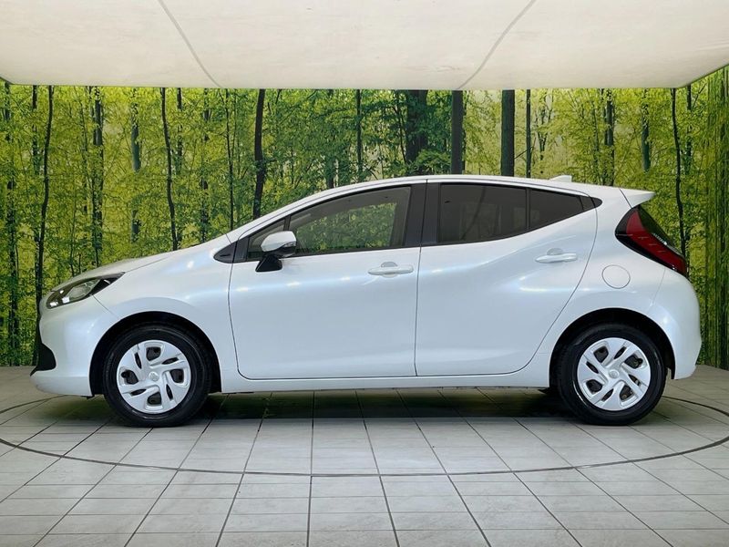 2022 Toyota Aqua 6AA-MXPK11 (UW-6a90fd39b37fc)[24]