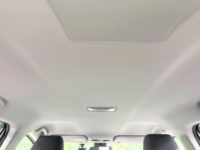 2023 Toyota Aqua 6AA-MXPK11 (UW-6a90fd3a6fc09)[17]