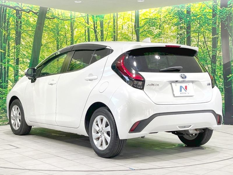 2023 Toyota Aqua 6AA-MXPK11 (UW-6a90fd3a6fc09)[9]