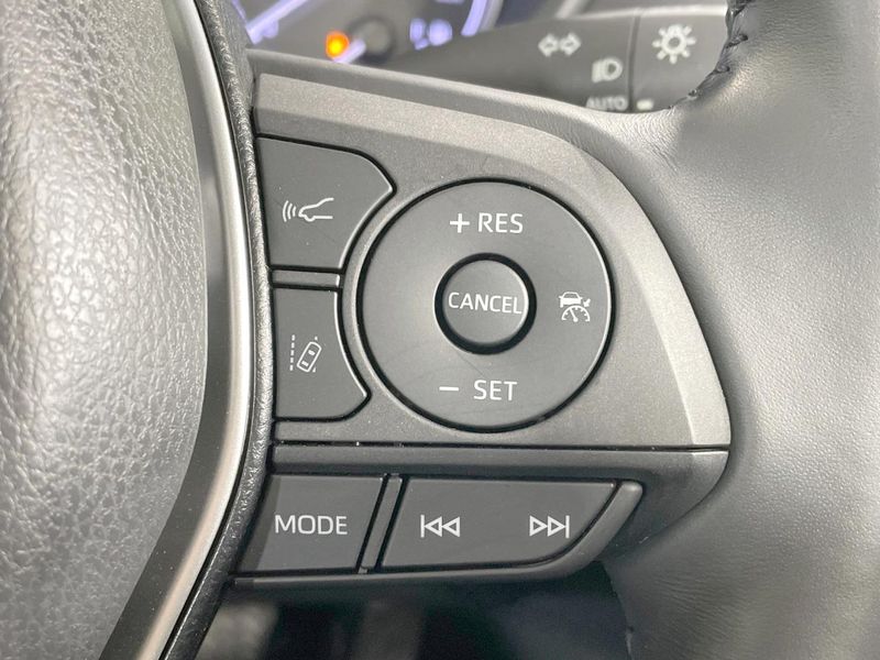 2022 Toyota Harrier 6BA-MXUA85 (UW-6a90fd545eeae)[26]