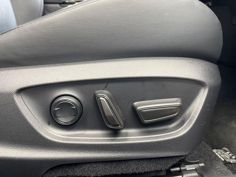 2023 Toyota Prius 6AA-MXWH60 (UW-6a90fd5762e13)[23]