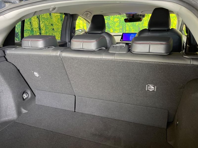 2023 Toyota Prius 6AA-MXWH60 (UW-6a90fd5762e13)[12]