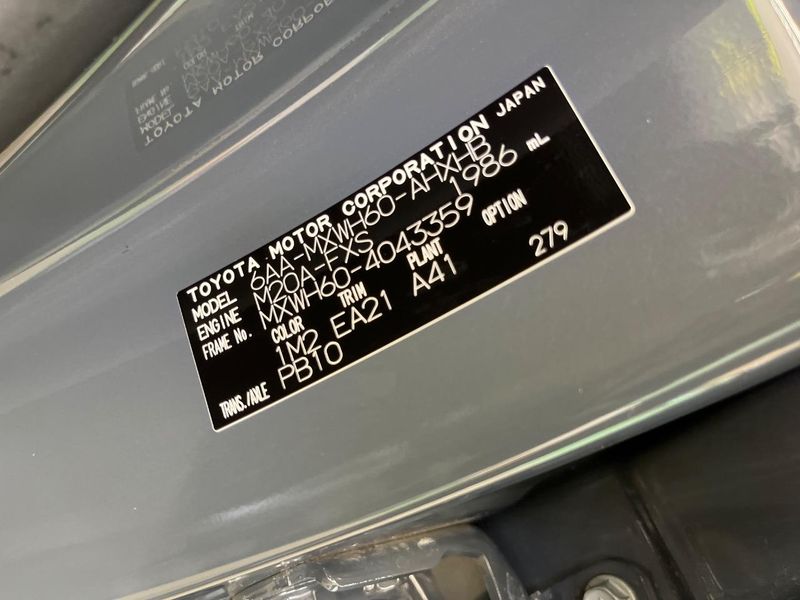 2023 Toyota Prius 6AA-MXWH60 (UW-6a90fd5762e13)[1]