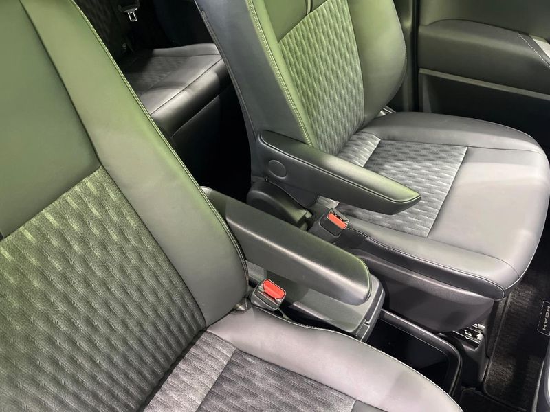 2022 Toyota Noah 6BA-MZRA90W (UW-6a90fd5fbf182)[29]