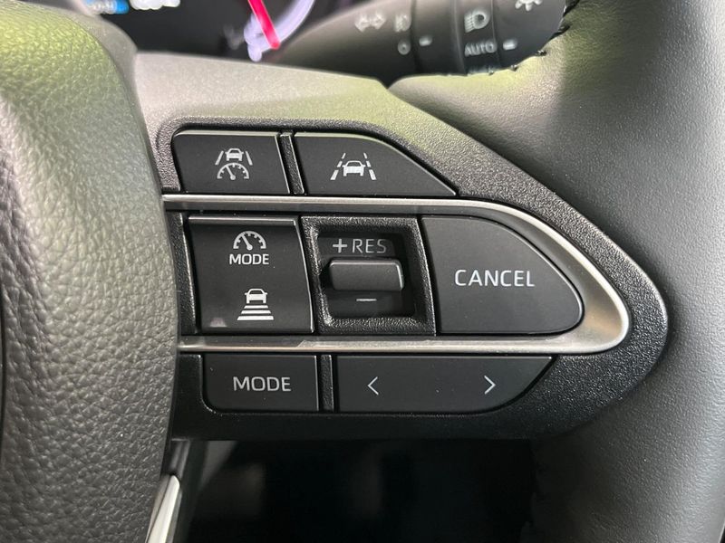 2022 Toyota Noah 6BA-MZRA90W (UW-6a90fd5fbf182)[24]