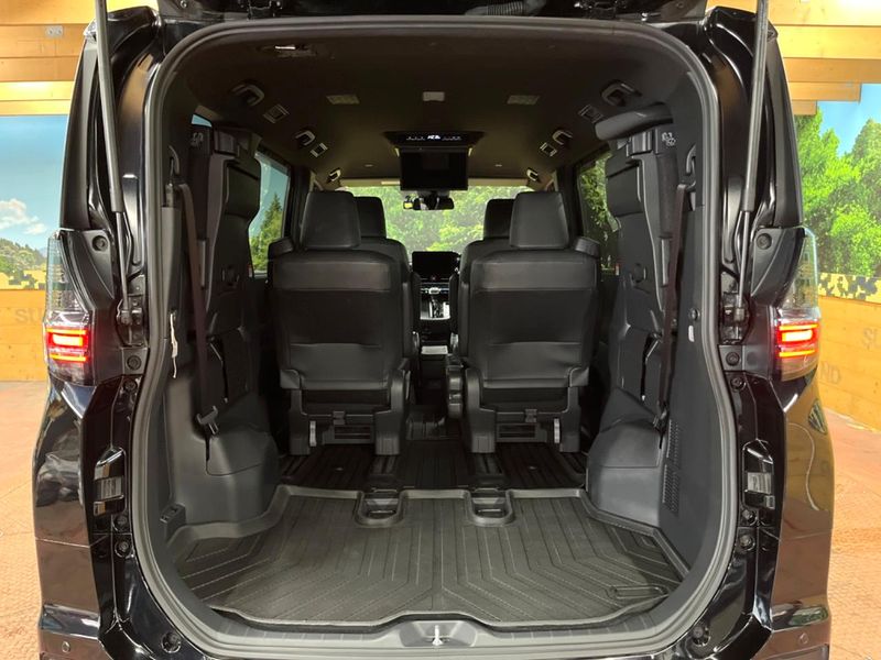 2023 Toyota Voxy 6BA-MZRA90W (UW-6a90fd6550d73)[11]