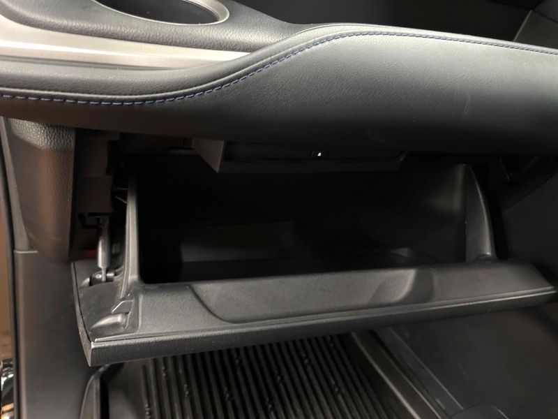 2023 Toyota Voxy 6BA-MZRA90W (UW-6a90fd6550d73)[4]