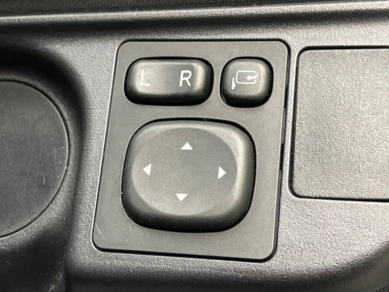 2015 Toyota Aqua DAA-NHP10 (UW-6a90fd72ca7ba)[8]