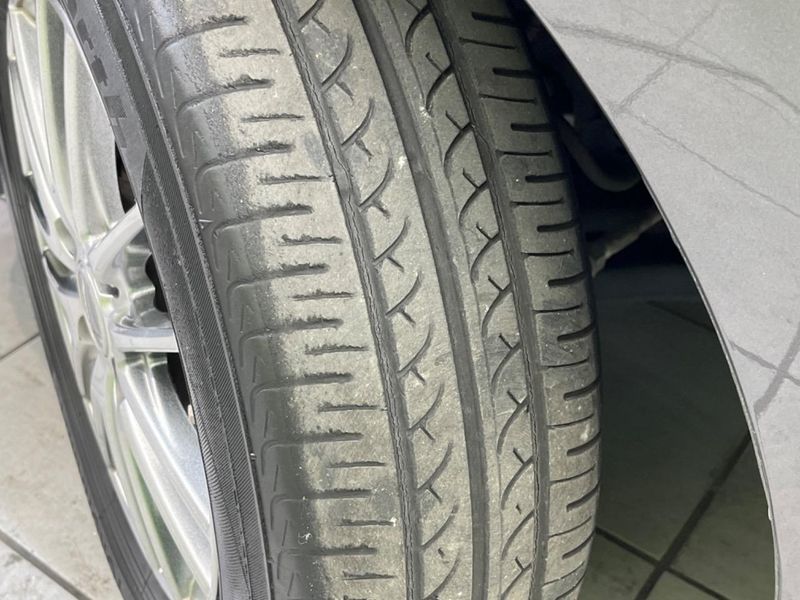 2015 Toyota Aqua DAA-NHP10 (UW-6a90fd72ca7ba)[26]