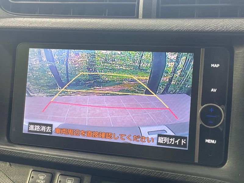 2012 Toyota Aqua DAA-NHP10 (UW-6a90fd769f15f)[10]