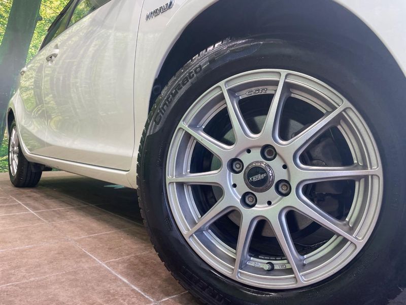 2012 Toyota Aqua DAA-NHP10 (UW-6a90fd769f15f)[28]