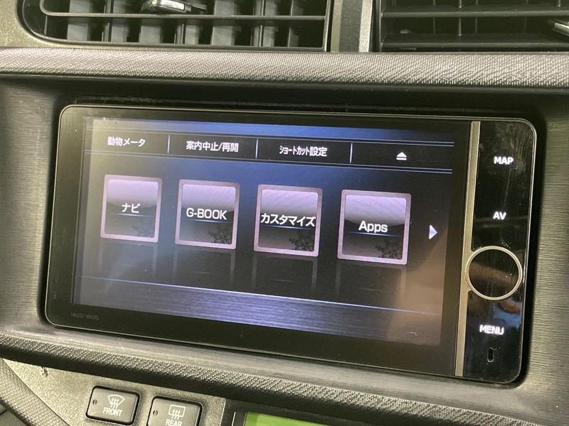 2012 Toyota Aqua DAA-NHP10 (UW-6a90fd769f15f)[7]