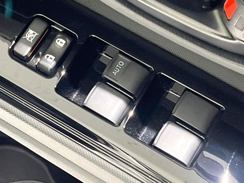 2018 Toyota Aqua DAA-NHP10 (UW-6a90fd7ce207a)[8]