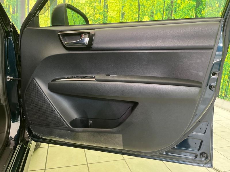 2018 Toyota Corolla Fielder DAA-NKE165G (UW-6a90fd83e85a3)[15]