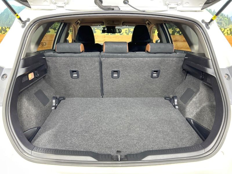 2015 Toyota Auris DBA-NRE185H (UW-6a90fd8439a29)[22]
