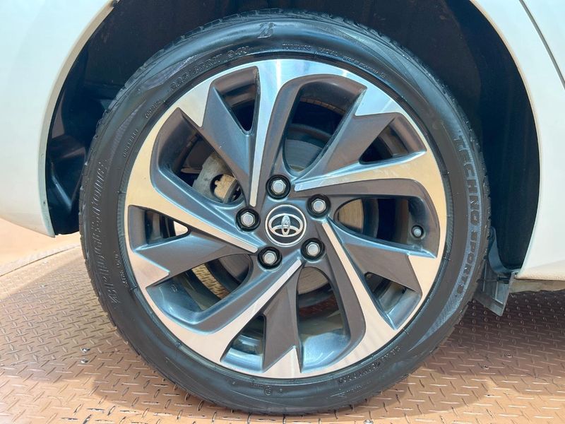 2015 Toyota Auris DBA-NRE185H (UW-6a90fd8439a29)[8]