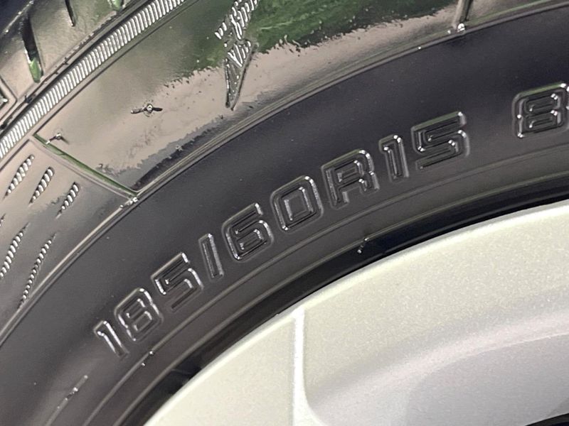 2016 Toyota Sienta DBA-NSP170G (UW-6a90fd8856fa3)[6]