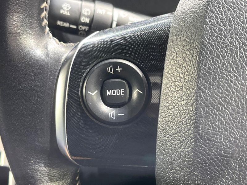2016 Toyota Sienta DBA-NSP170G (UW-6a90fd8856fa3)[18]