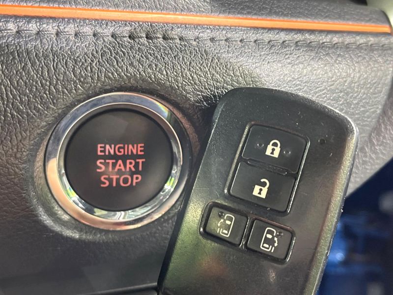 2016 Toyota Sienta DBA-NSP170G (UW-6a90fd8856fa3)[16]