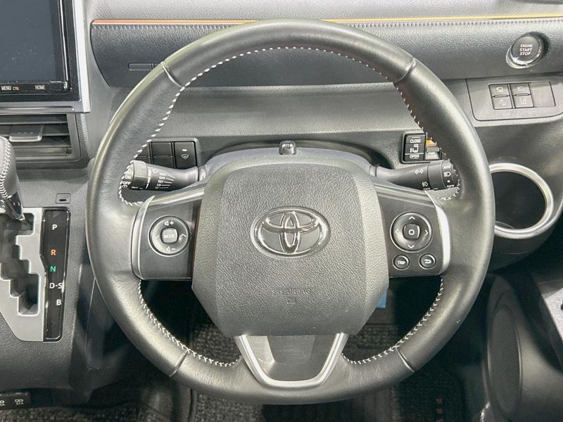 2018 Toyota Sienta DBA-NSP170G (UW-6a90fd8af3378)[26]