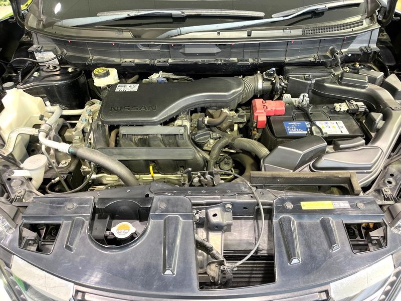 2017 Nissan X-Trail DBA-NT32 (UW-6a90fd909fc9d)[4]
