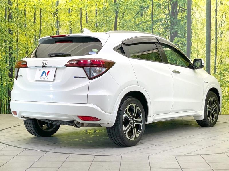 2014 Honda Vezel DAA-RU3 (UW-6a90fda574576)[18]